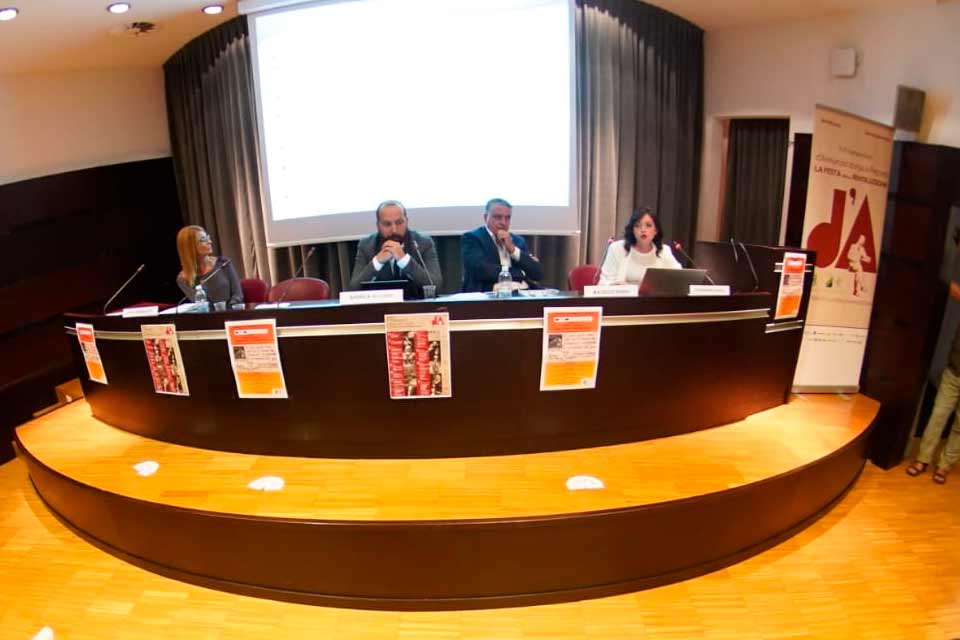 Associazione AGAF Pescara - Alessandra Scorcia durante una conferenza